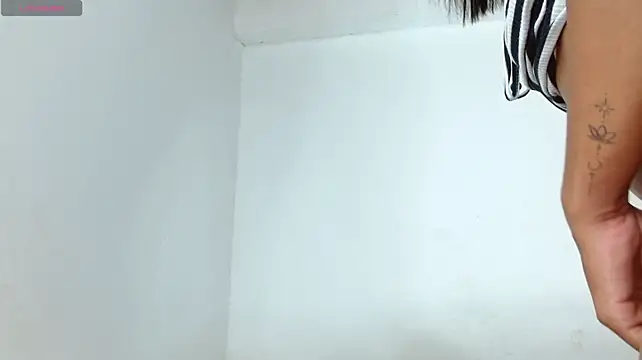 دردشة Alexa_priincess الجنسية المباشرة