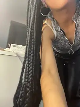 צ'אט XXX בשידור חי של lia_ec