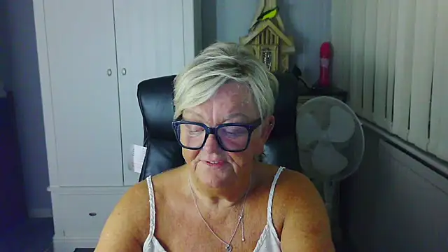 Živý XXX chat BridgetBlueEyes