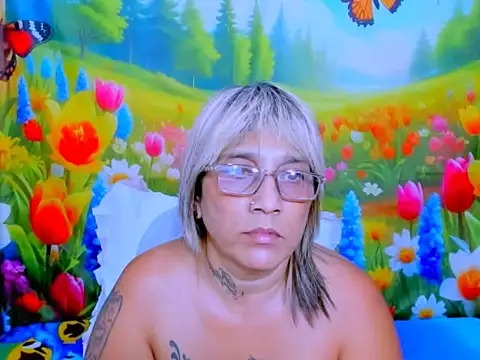 indianroxy 即時 XXX 聊天