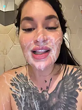 TattooGirlAlia Webcam-Show