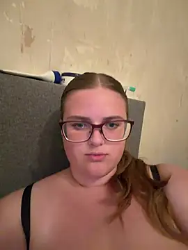 CurvyPaar2n Live XXX chat