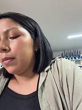 Chat +18 de ISABELLA__LUNA ao vivo