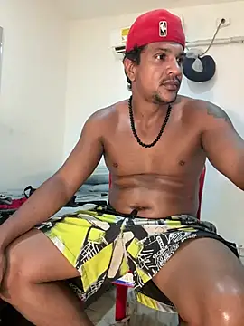 צ'אט XXX בשידור חי של bigdick211292