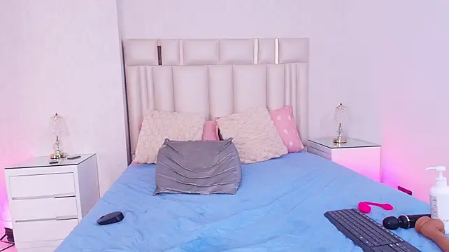 alanarose18のライブXXXチャット