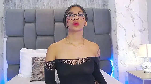 Chloe-palmer's Live XXX Chat