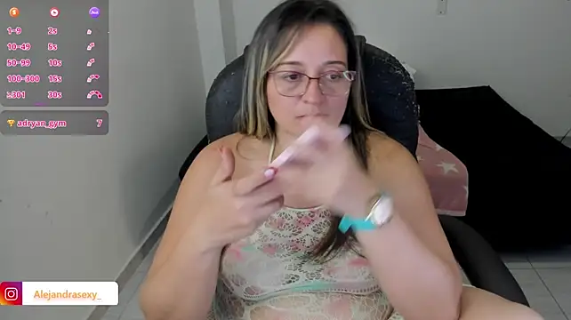 Sembang XXX Secara Langsung alejandra_milf_