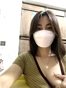 Pokazy przed kamerką – Baby-sexytits2026