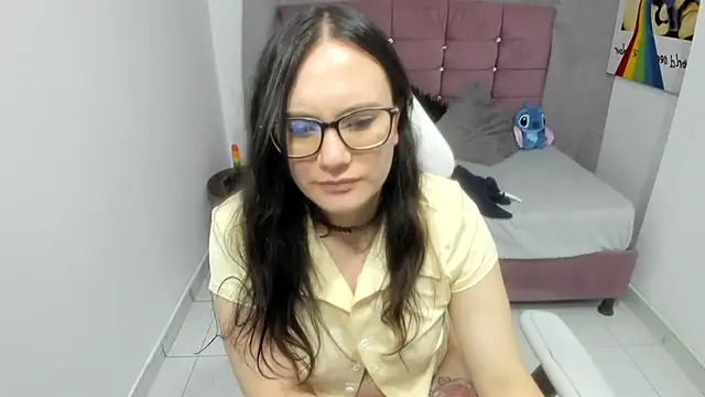 Wanda_sg লাইভ XXX চ্যাট
