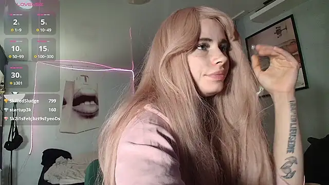 PieraMarch Chat XXX live