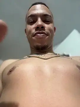 AlphaMasterXxx XXX чат на живо