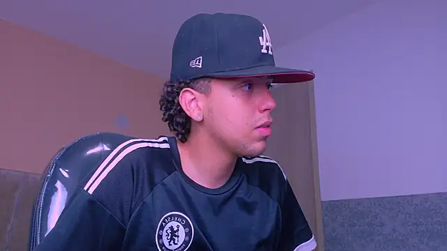 Twister_Lennoxn Webbikameraesitys