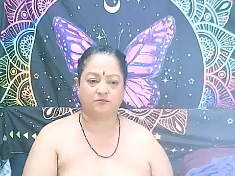 matureindian's Live XXX Chat