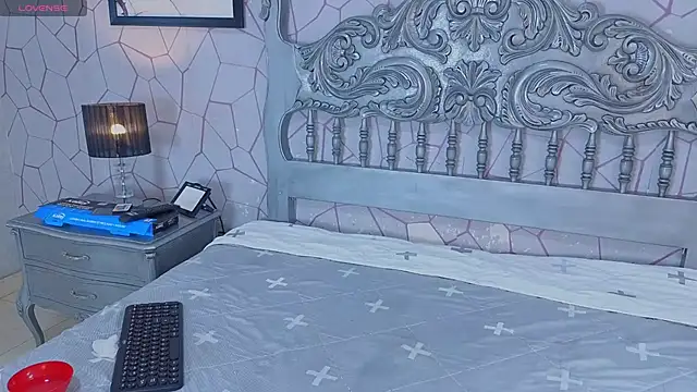 siacavali's Live XXX Chat