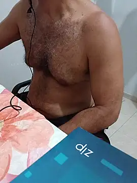 Show de morenodiscret35 na webcam