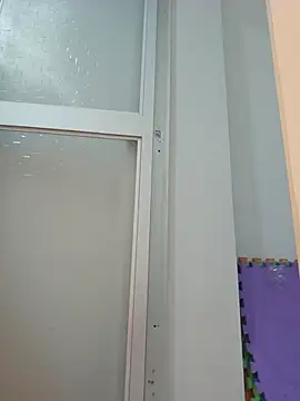 _MissPompitas23_'s Live XXX Chat