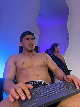 Chatroom XXX en direct de Chris_Clarck