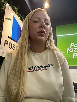 JuuhschmittのライブXXXチャット