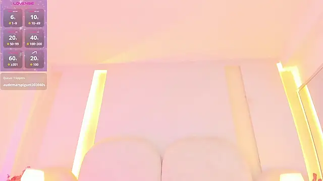 Chat +18 de SalomeeBell ao vivo