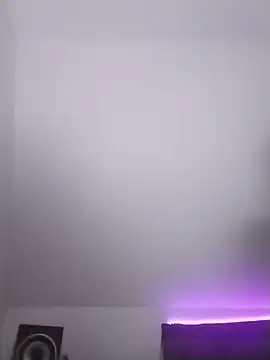 INVISIBLEKUBA Chat XXX live