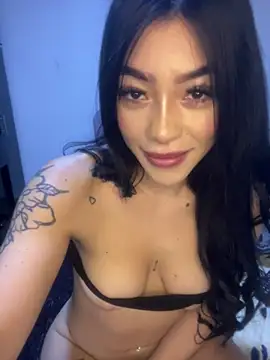 Czat XXX na żywo – DAKOTA_SAKURA