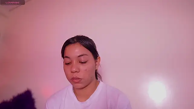 madelyn_rose_'s Live XXX Chat