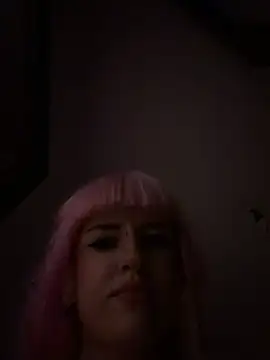 XXX chat uživo modela EmberSweety