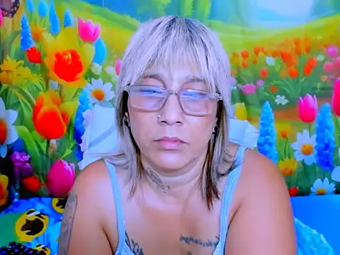 indianroxy Chat XXX in diretta