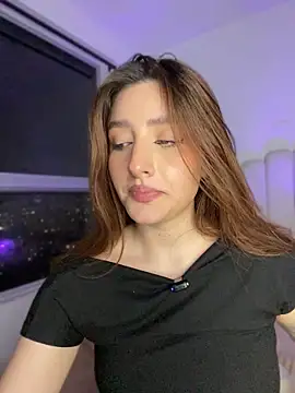 Anavi_ XXX чат на живо