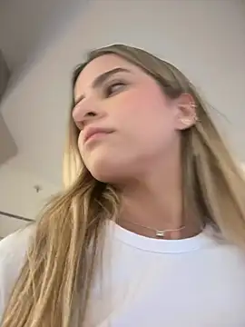 Czat XXX na żywo – missbella_