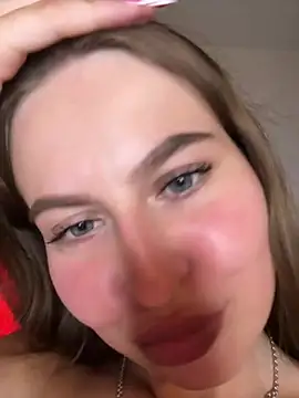 Chat XXX en directo de MissMiaSin