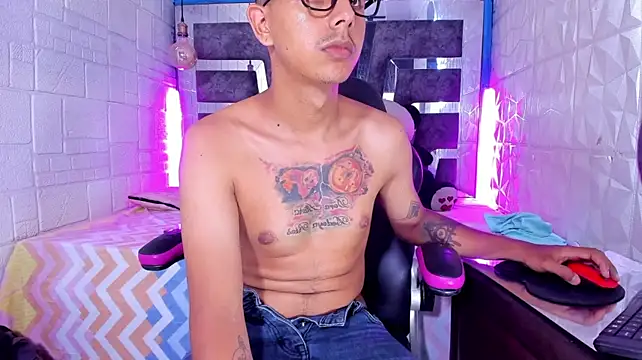 g_lincoln Live XXX-Chat