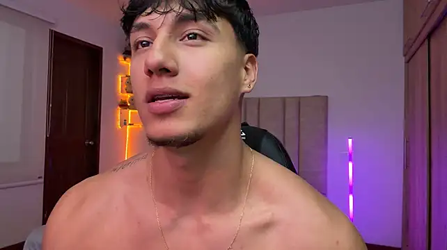 Show modela CHRIS_MORGAN1 na web-kameri