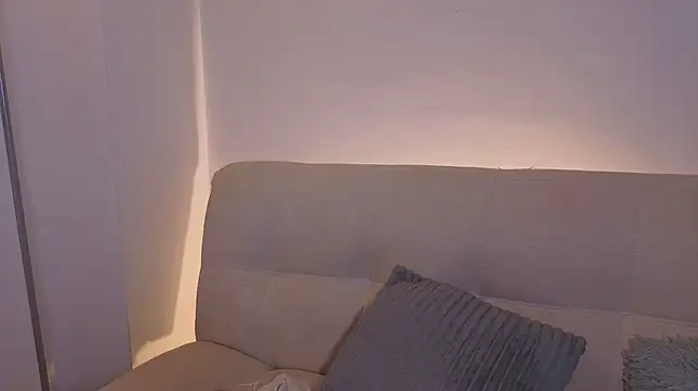itsyenlo Live XXX Chat