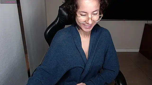 Lili_Cruz38 Chat XXX live
