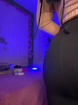 Chat XXX en directo de zahra_Jalid