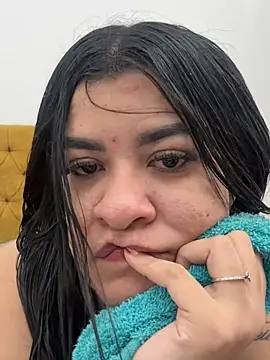 Katty_West Chat XXX in diretta