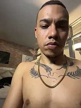 AlphaMasterXxx Chat XXX live