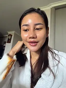 دردشة SweetThaiGirlfriend الجنسية المباشرة