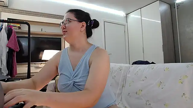แชท XXX สดของ ILoveToFeelU
