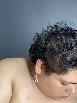 Hailey_Curvy Chat XXX in diretta