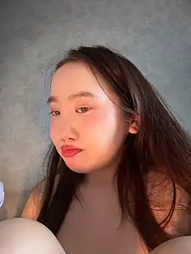 Živý XXX chat Asianpie_