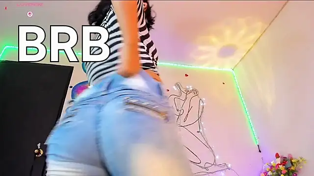 XXX chat uživo modela nath_redrex