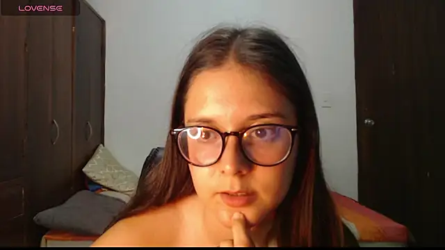 Czat XXX na żywo – MadieeLorez