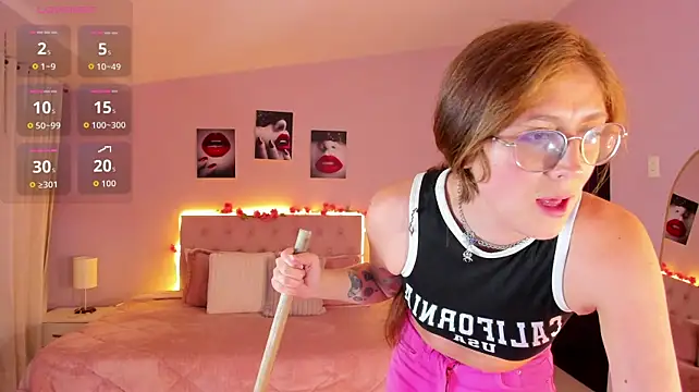 Emily_Warren_ XXX чат на живо