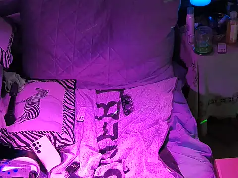 FloschaeのライブXXXチャット