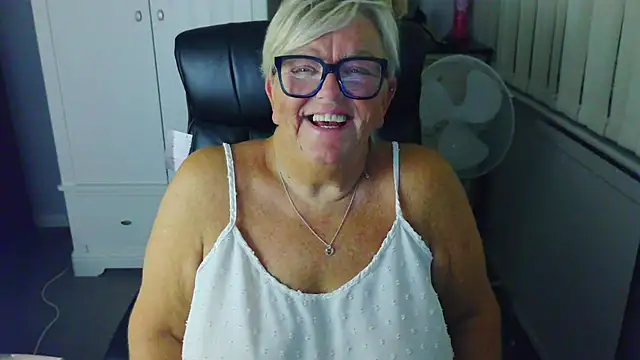 Chat XXX en directo de BridgetBlueEyes