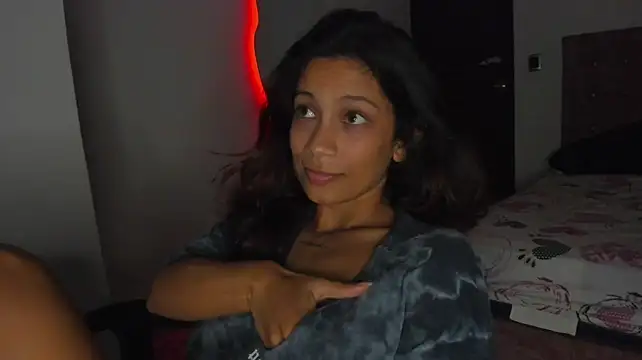 cora_22 Live XXX-Chat