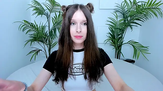 dark_k1tty élő XXX-chatje