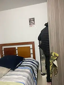 Taylor_DiamondBoy élő XXX-chatje